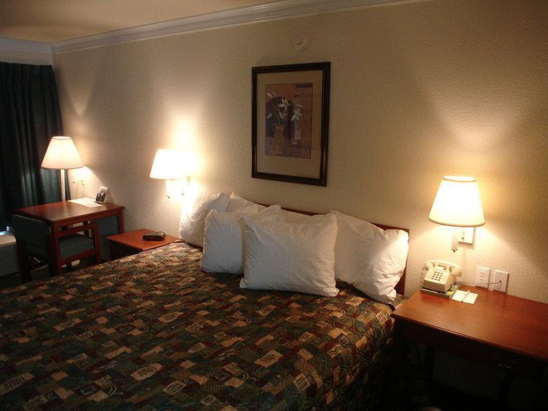 Best Western Canton Inn Habitación foto
